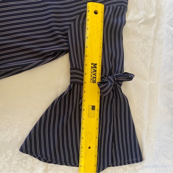 Woman’s Bell Sleeve Striped Navy Anthropology W5 - Picture 2 of 7